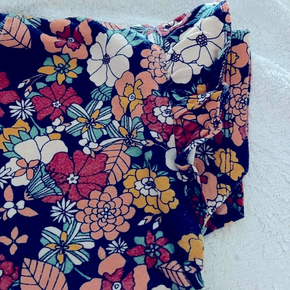 Gap floral top ruffle cap sleeve 100% cotton